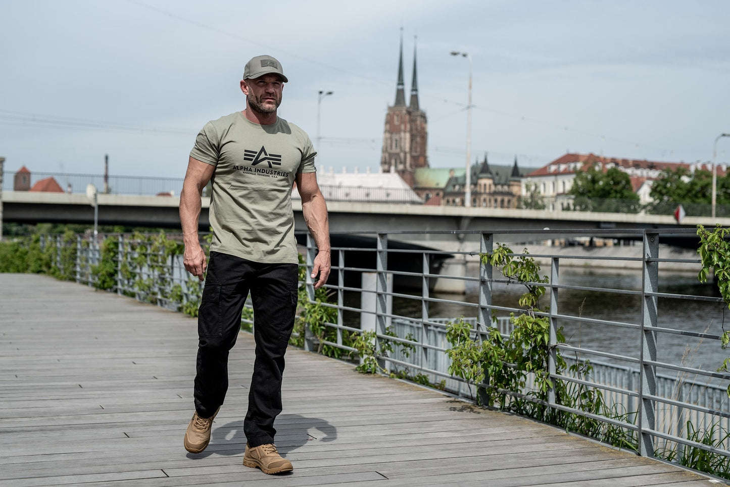 Koszulka T-shirt Alpha Industries Basic - Olive/Black