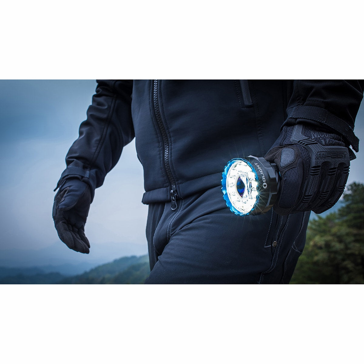 Latarka akumulatorowa Olight Marauder 2 Cool White - 14000 lumenów, zasięg 800 m