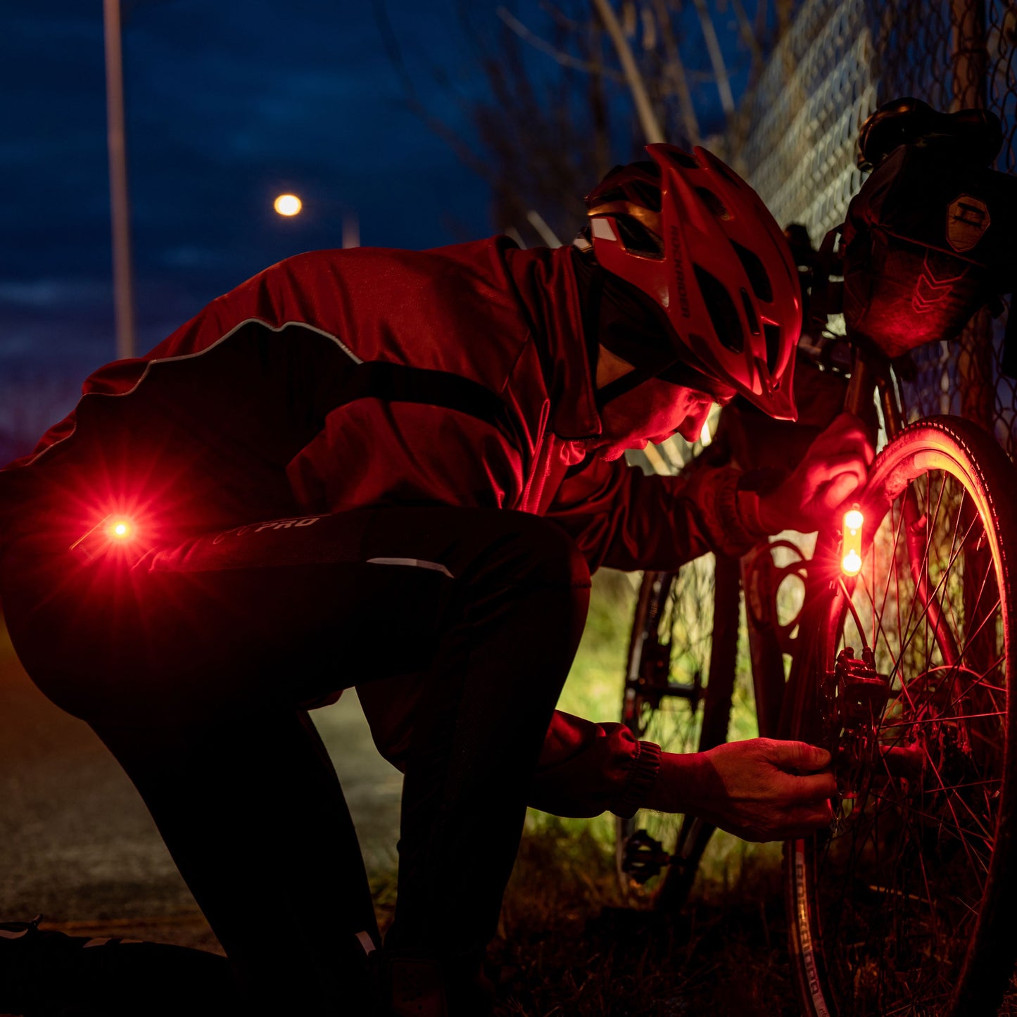 Latarka akumulatorowa Olight Oclip Pro - 500 lumenów