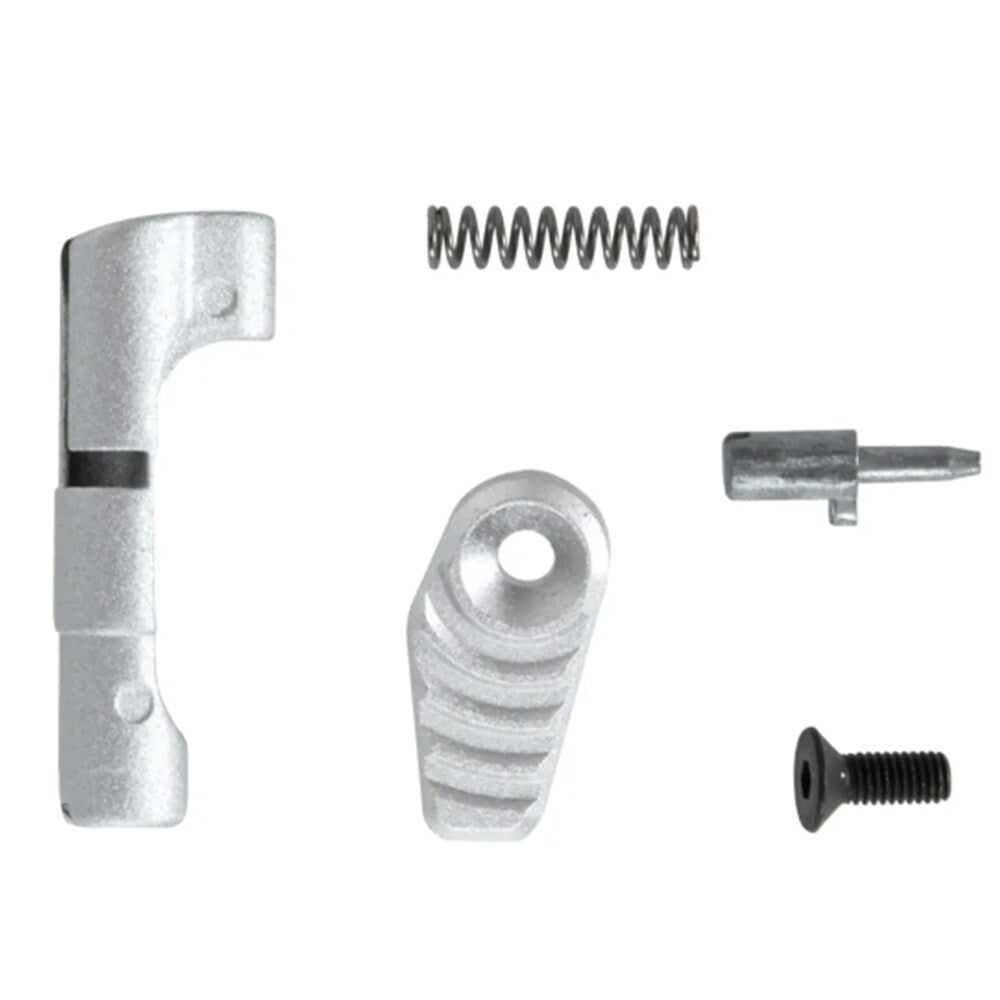 Powiększony zwalniacz magazynka Master Mods do replik Hi-Capa - Silver