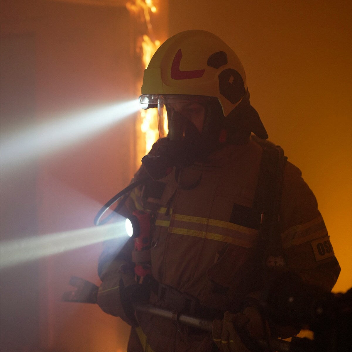 Latarka kątowa Mactronic M-Fire Guardian XW ATEX - 240 lumenów