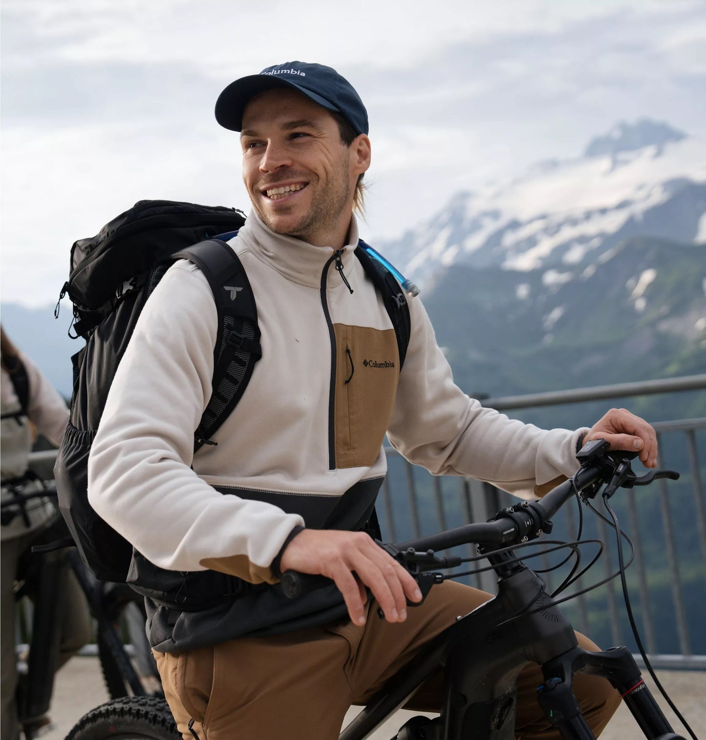 Polar Columbia Hike II Technical Fleece - Dark Stone/Shark/Delta