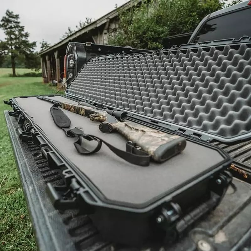 Walizka transportowa na broń Plano All Weather 2 52" Long Gun Case - Black