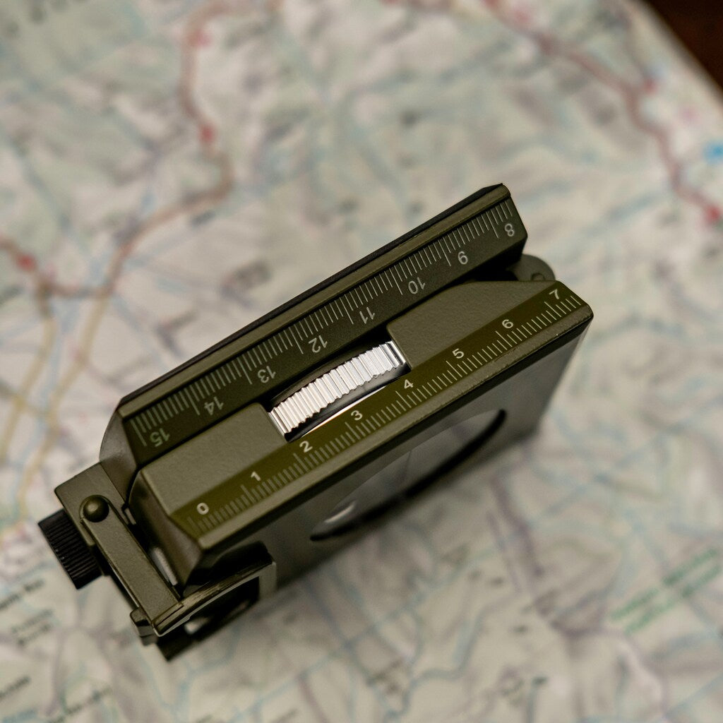 Busola pryzmatyczna Mil-Tec Army