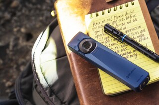 Latarka ze wskaźnikiem laserowym Olight Arkfeld Ultra UV Cool White Navy Blue - 1400 lumenów