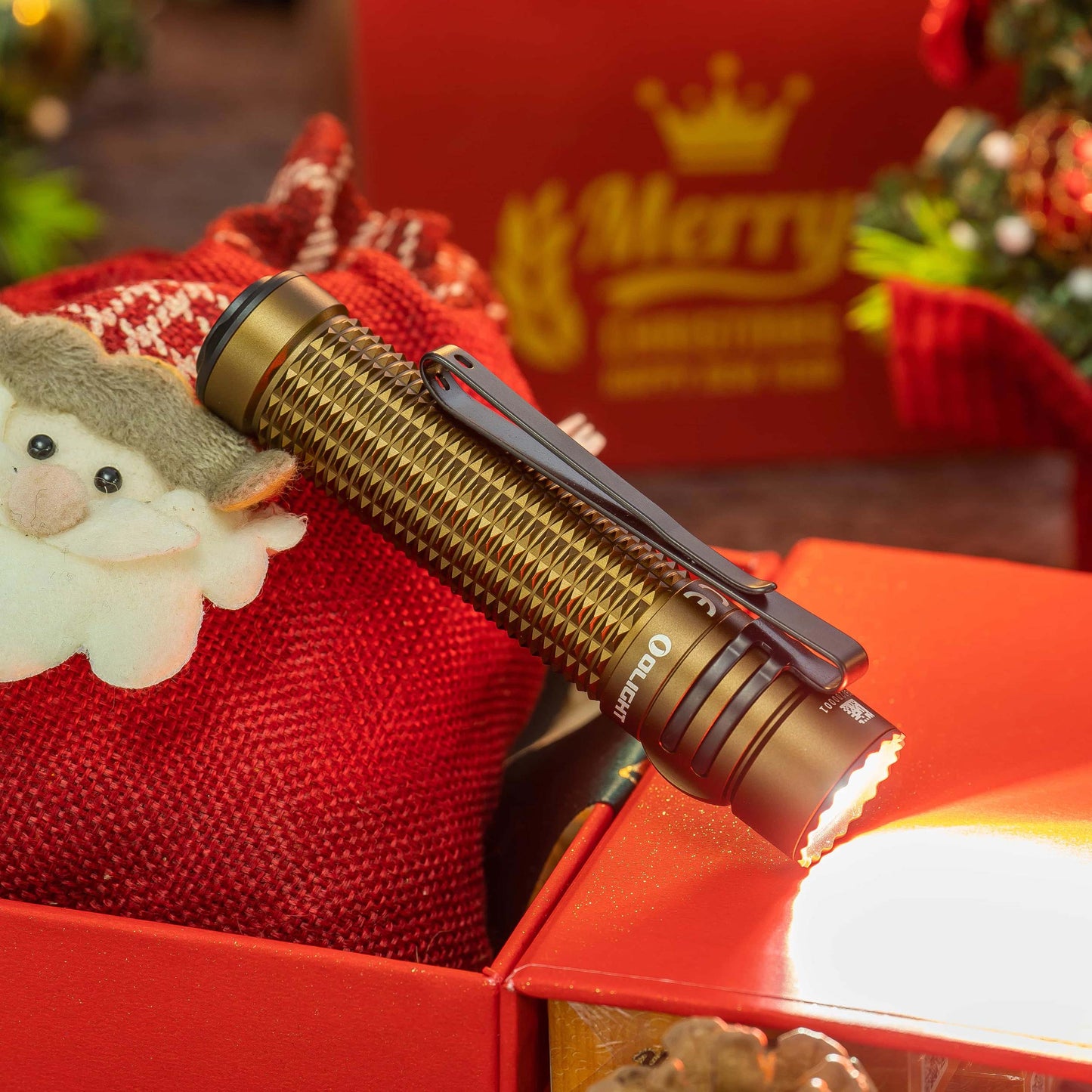 Latarka Olight Warrior Mini 3 Desert Tan - 1750 lumenów