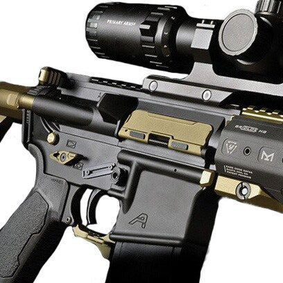 Klapka okna wyrzutnika łusek Strike Industries BUDC Billet Ultimate Dust Cover do karabinków AR - Flat Dark Earth