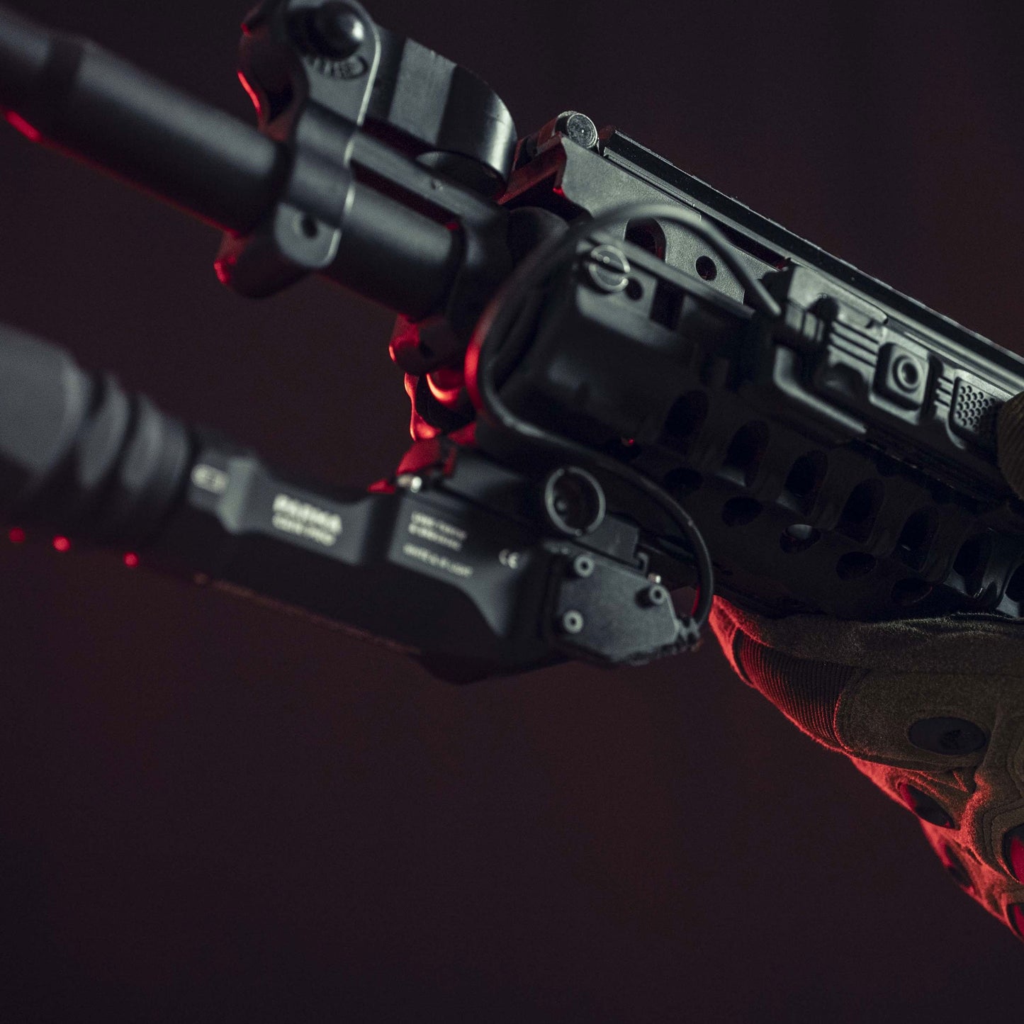 Latarka na broń Armytek Parma C2IR Pro Black - 1250 lumenów