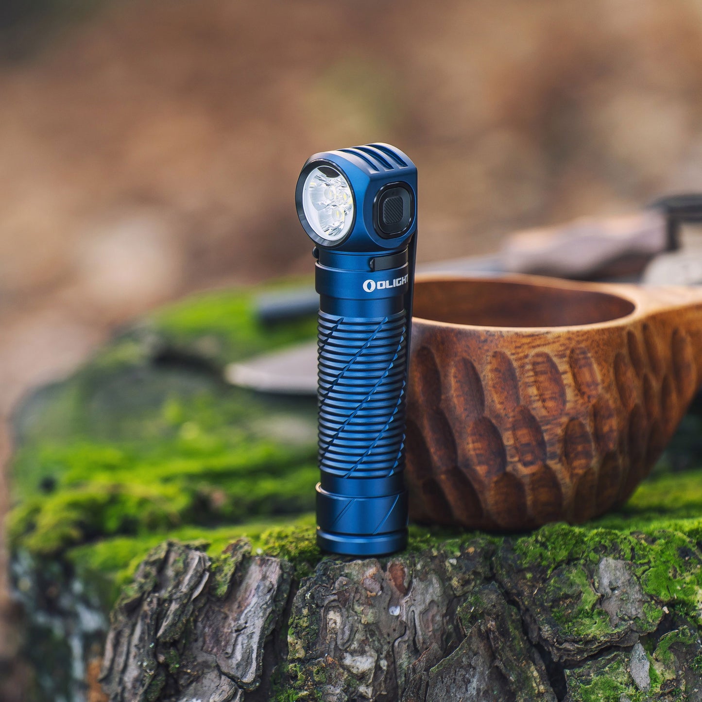 Latarka czołowa i kątowa Olight Perun 3 Midnight Blue z opaską - 3000 lumenów